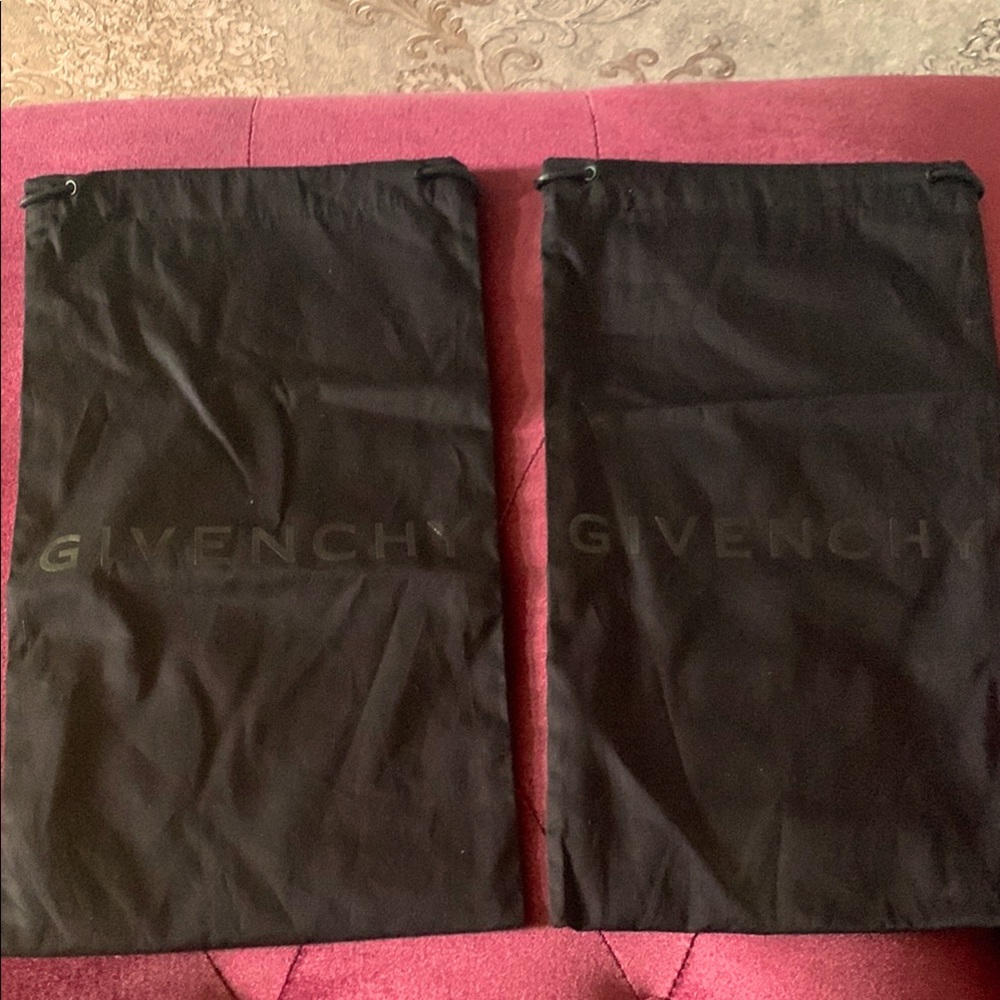 Givenchy Black Shoe Bags Soft Fabric Storage
Shoe bags 14x8 1/2 size - new